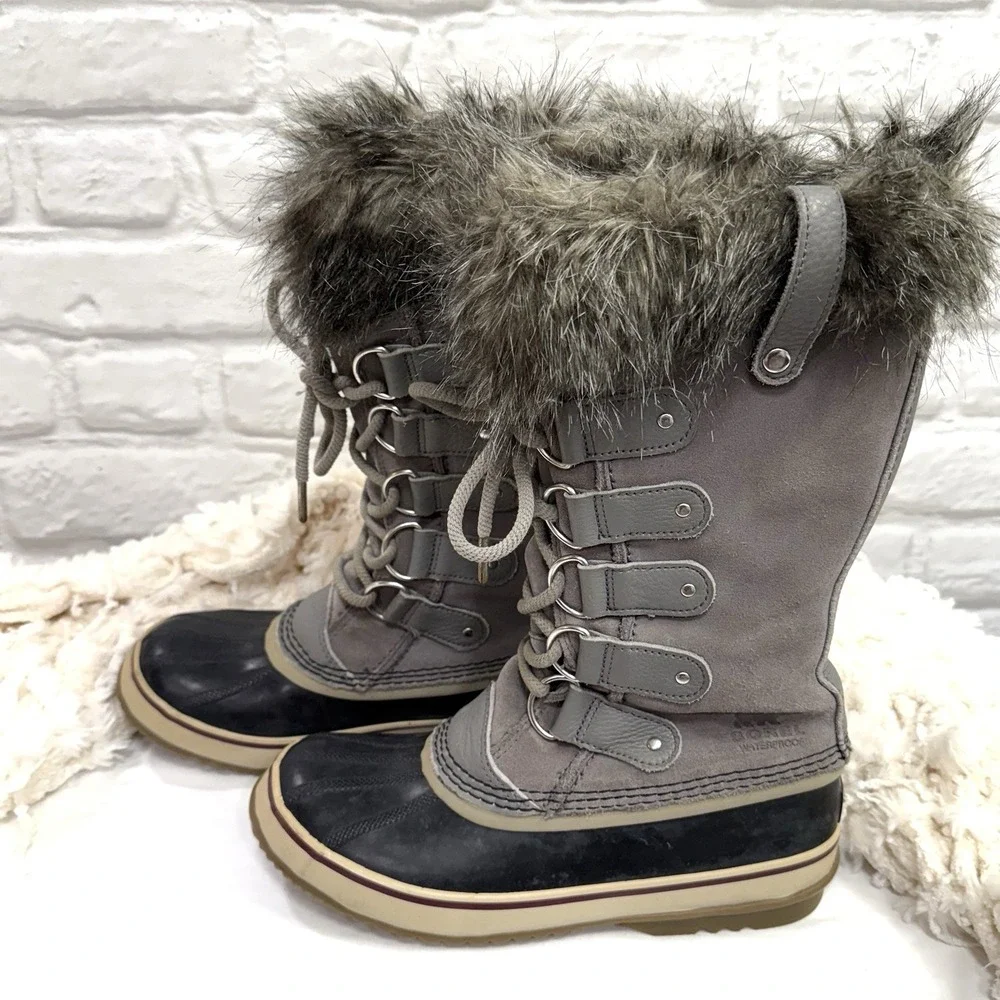 Sorel Women's Joan Of Artic Size 8 Waterproof Boots Gray NL‎ 2429-010 Excellent!